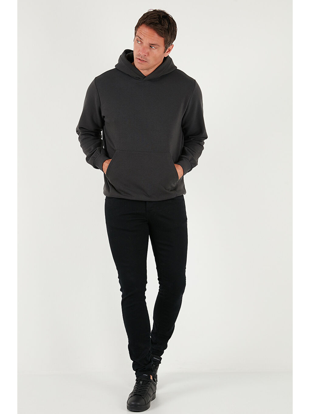 Gri Slim Fit Kapüşonlu Kanguru Cepli İçi Tüylü Yumuşak Şardonlu Erkek Sweat 5905281-1