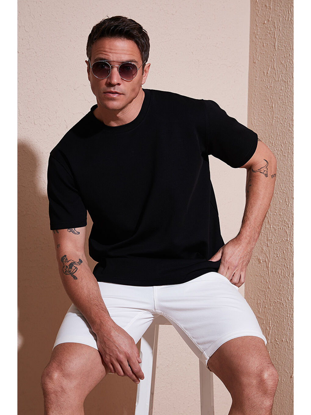 Siyah Pamuklu Regular Fit Bisiklet Yaka Basic Tişört 5902772-1