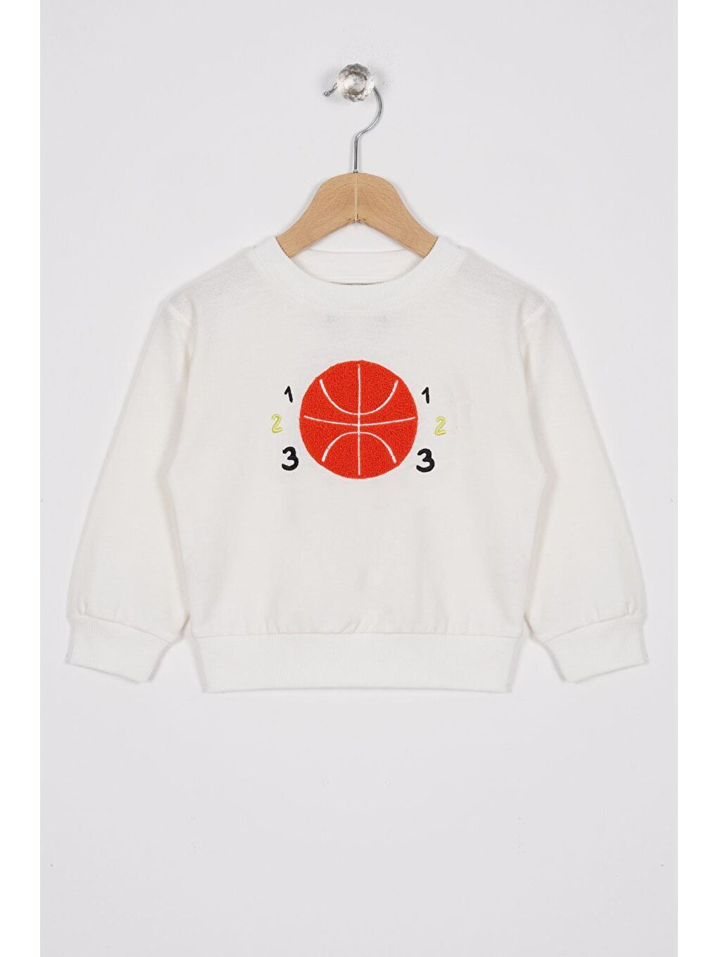 Zepkids Ekru Basket Topu Nakışlı Ekru Renk Erkek Çocuk Sweatshirt