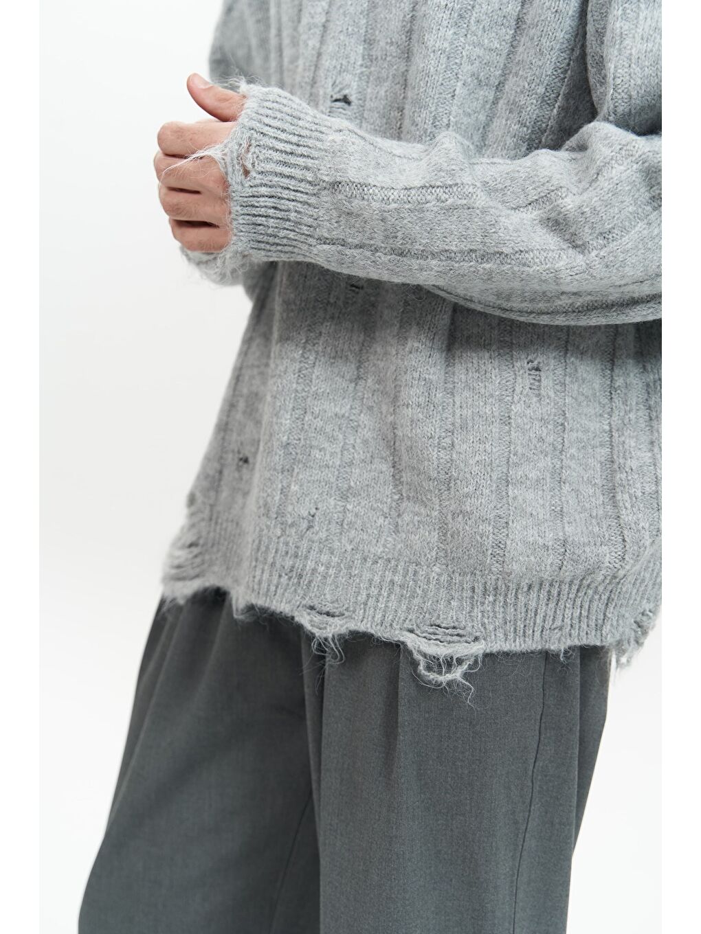 Vincent Yırtık Detay Gri Erkek Triko Kazak-5