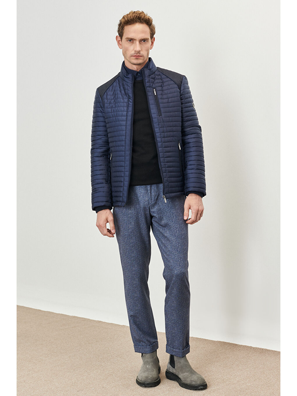 Erkek Lacivert Standart Fit Normal Kesim Dik Yaka Omuz Detaylı Kışlık Mont-1