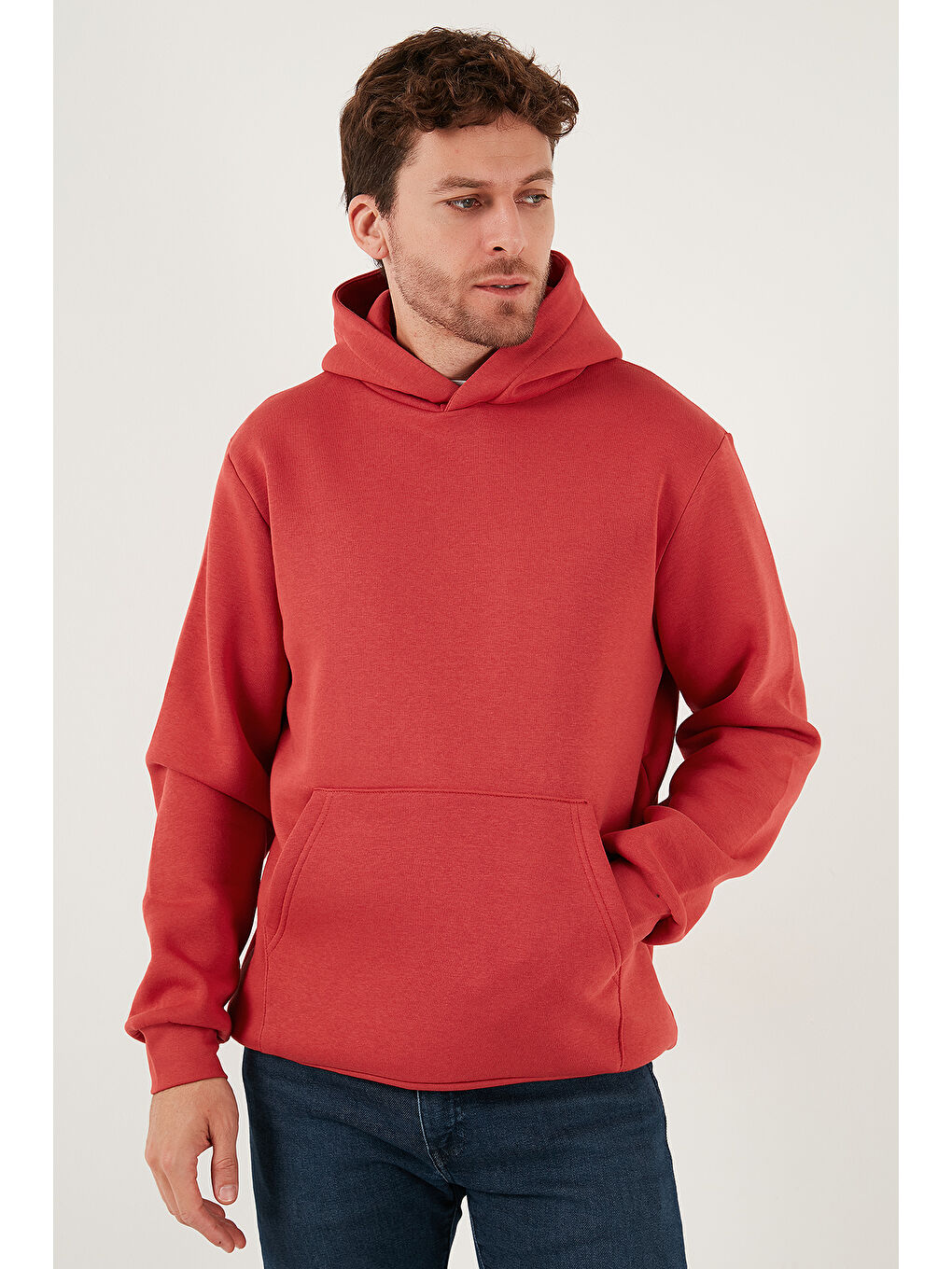 Kırmızı Slim Fit Kapüşonlu Kanguru Cepli İçi Tüylü Yumuşak Şardonlu Erkek Sweat 5905281-4