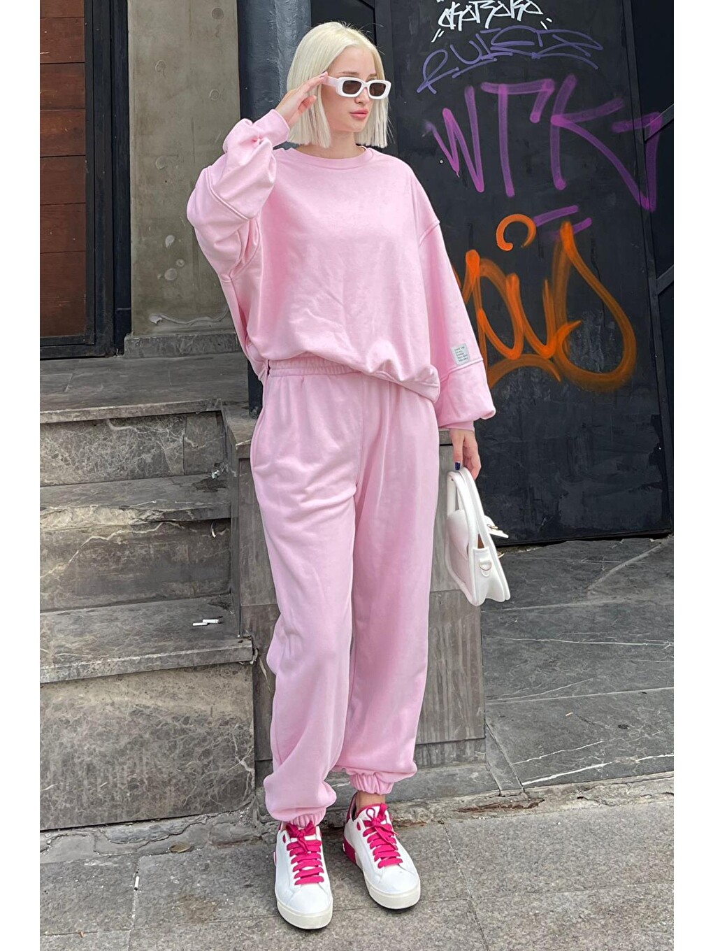 Pembe Bisiklet Yaka Arma Detaylı Kadın Eşofman Takımı Mg2186-3