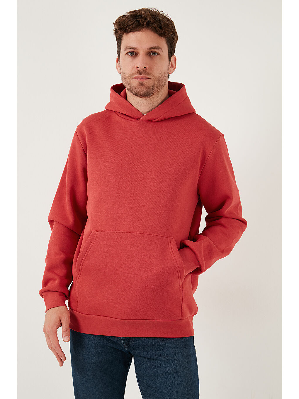 Kırmızı Slim Fit Kapüşonlu Kanguru Cepli İçi Tüylü Yumuşak Şardonlu Erkek Sweat 5905281-5