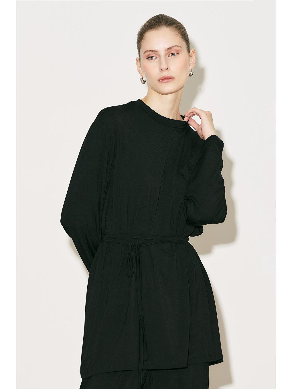 Easy Kuşaklı Rahat Bluz Siyah-2