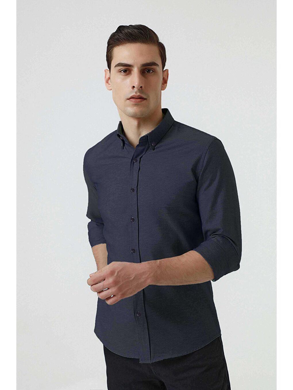 Slim Fit Lacivert Armürlü Düğmeli Yaka Pamuklu Gömlek