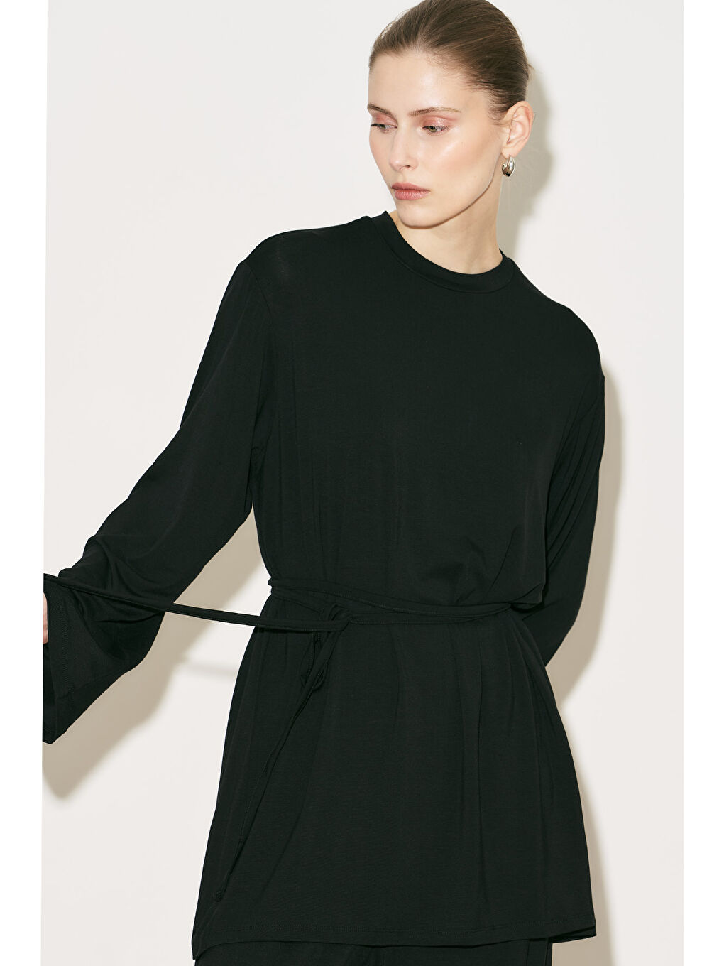 Easy Kuşaklı Rahat Bluz Siyah-7