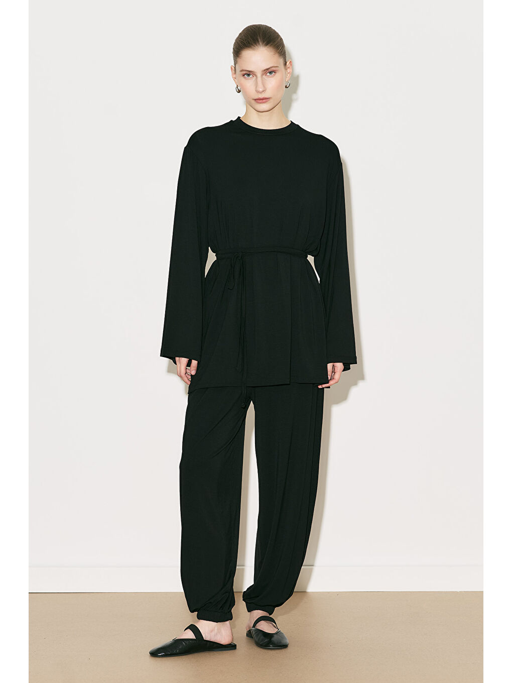 Easy Kuşaklı Rahat Bluz Siyah-8