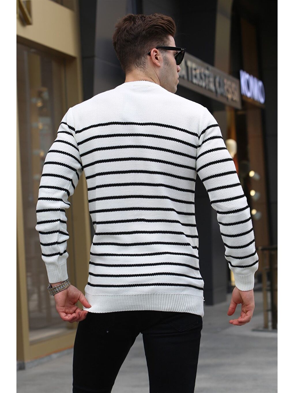 Beyaz Kemik Çizgili Bisiklet Yaka Triko Kazak 5992-1