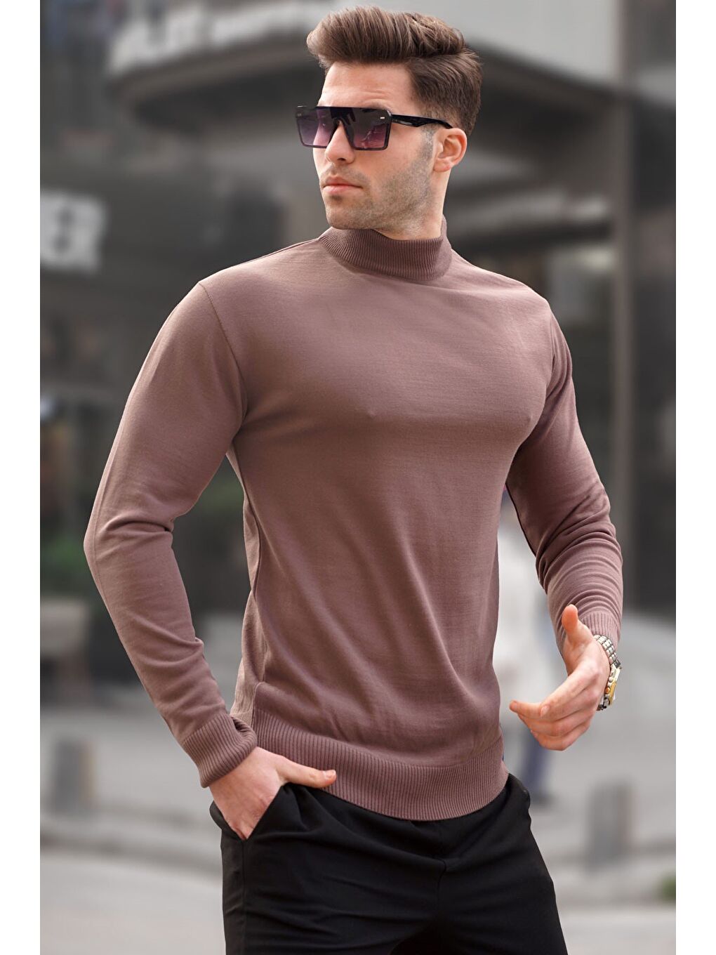 Kahverengi Bisküvi Renk Slim Fit Yarım Balıkçı Yaka Erkek Triko Kazak 6343