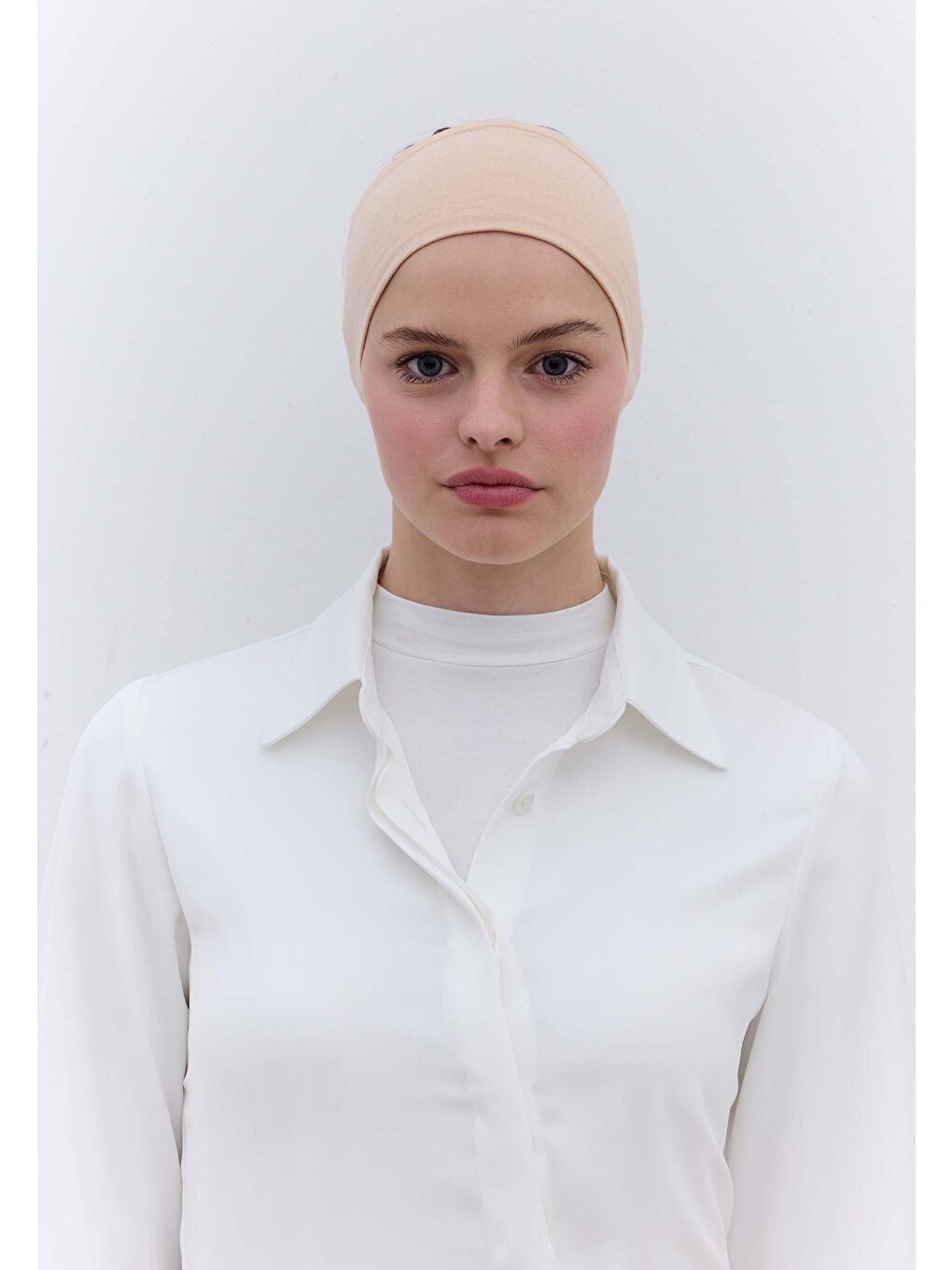 Bej Silikonlu Bandana Nude-3