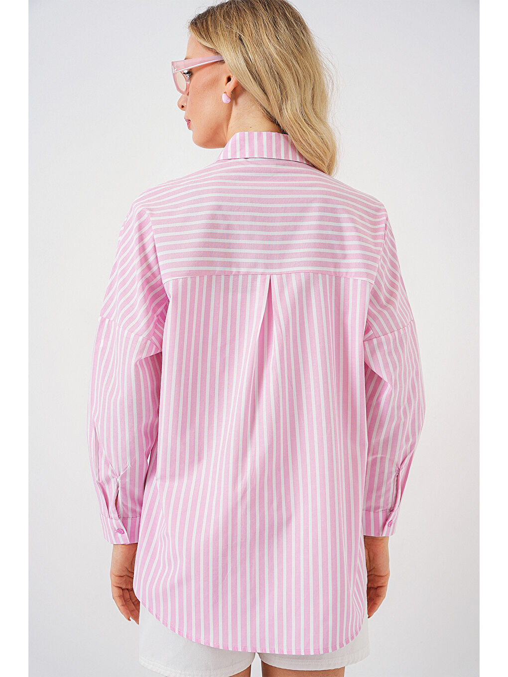 Pembe Kadın Çizgili Oversize Gömlek 20332 - Pudra-6