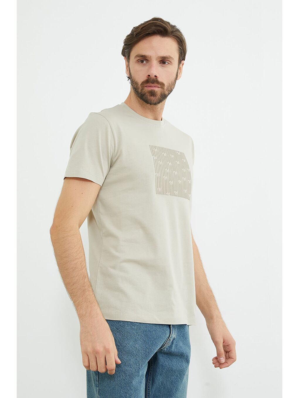 Bej Kabartma Baskılı Bisiklet Yaka Tişört-2