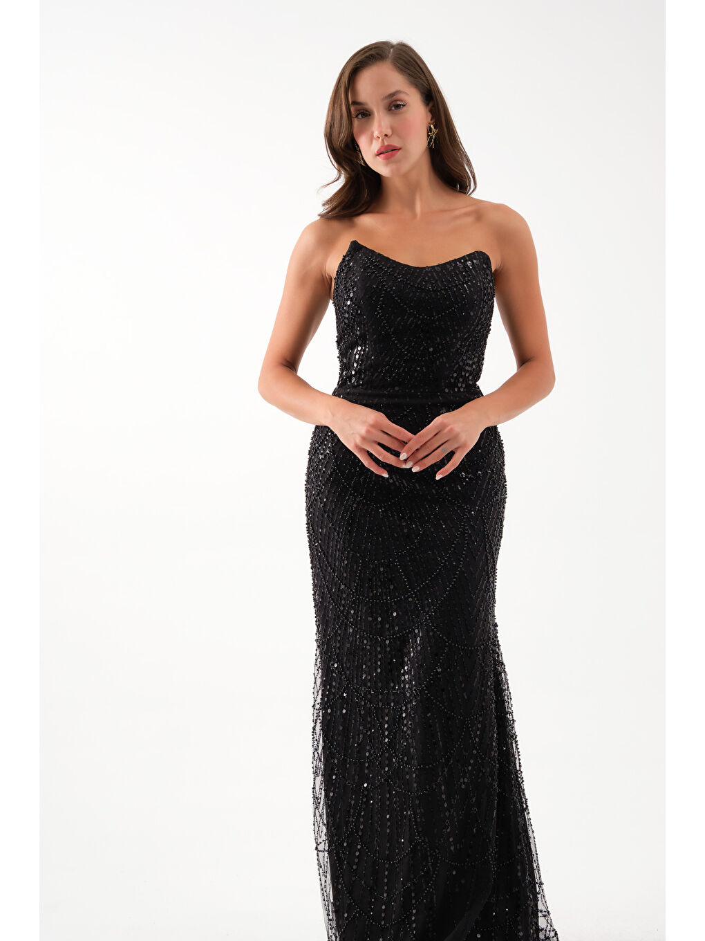 Kadın Siyah Straplez Boncuklu Uzun Balık Abiye Elbise-3