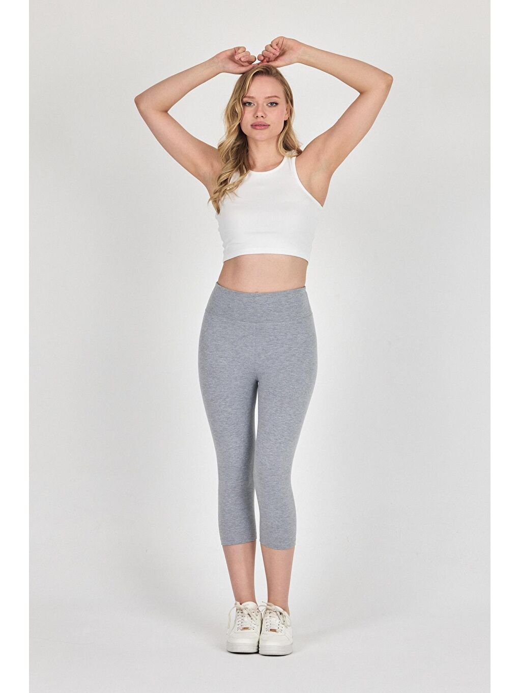 Kadın Gri Yüksek Bel Toparlayıcı Kapri Tayt-1