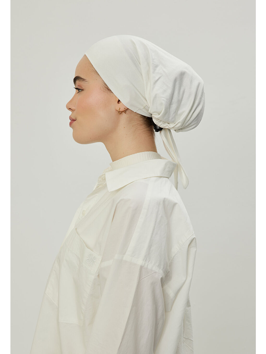 Geniş Hacimli Bağlamalı Bone Ekru-1