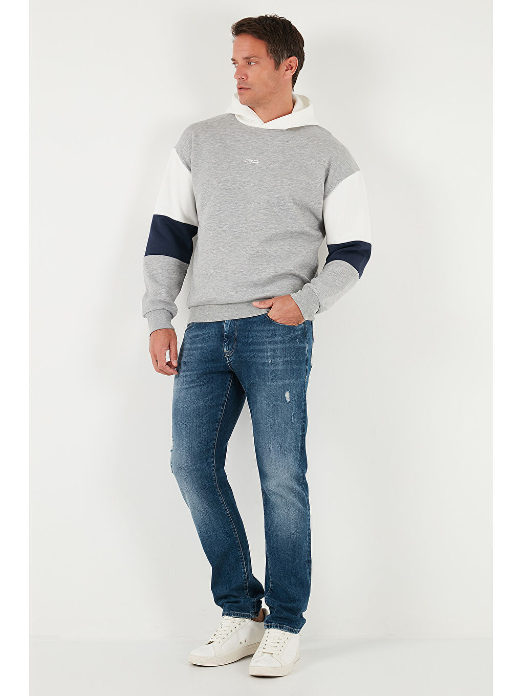 Gri Pamuklu Regular Fit Kapüşonlu İçi Tüylü Yumuşak Şardonlu Erkek Sweat 5905299-1