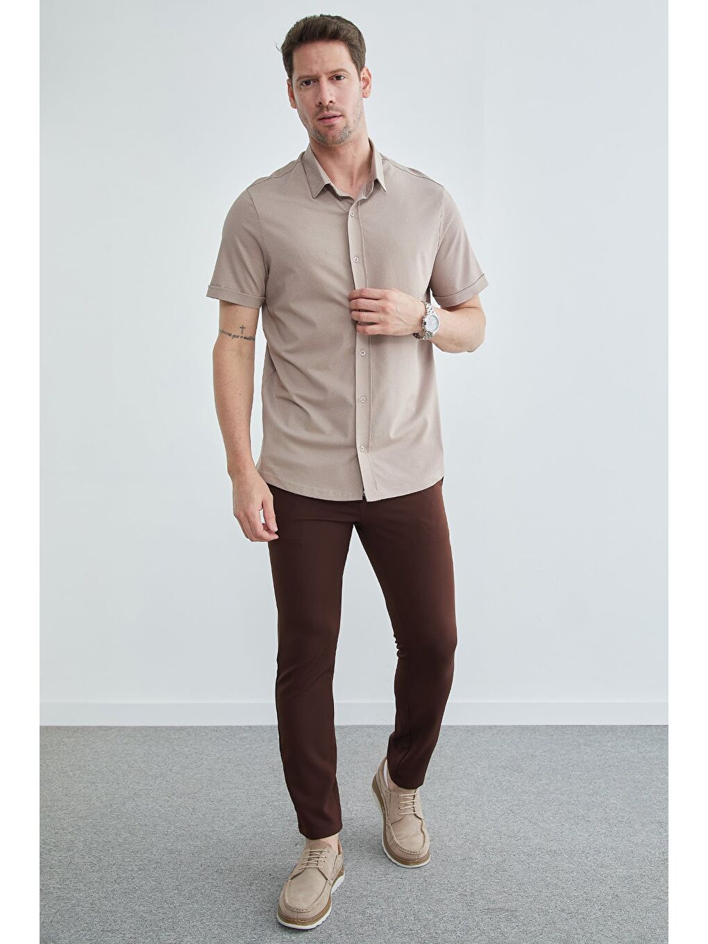 Bej Basic Düğmeli Kısa Kol Gömlek-2