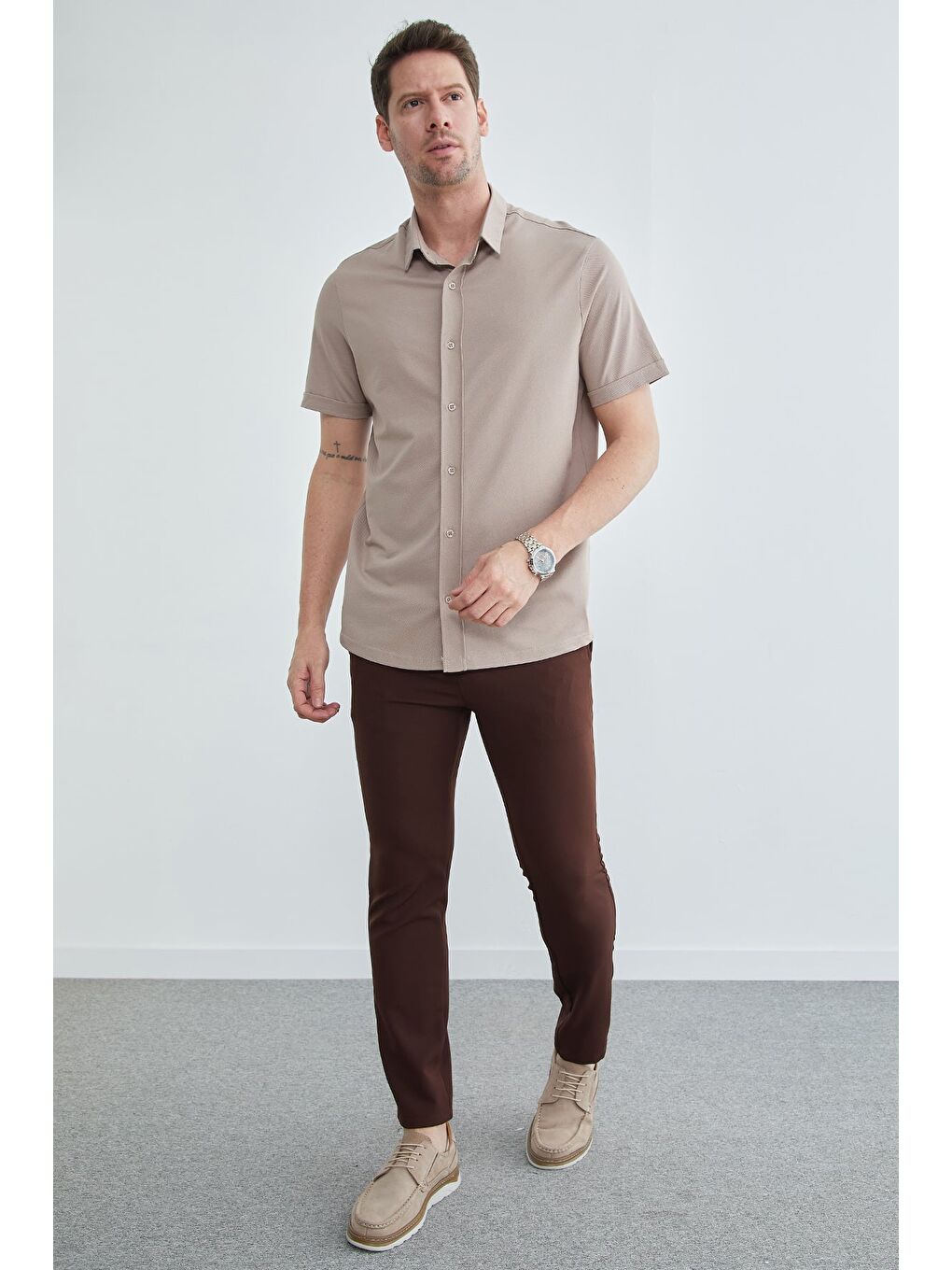Bej Basic Düğmeli Kısa Kol Gömlek-3