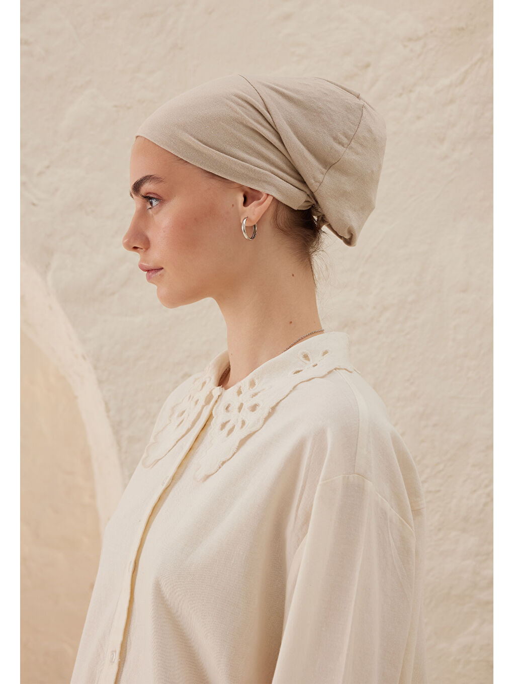 Bej Silikonlu Kaydırmaz Bone Taş-1