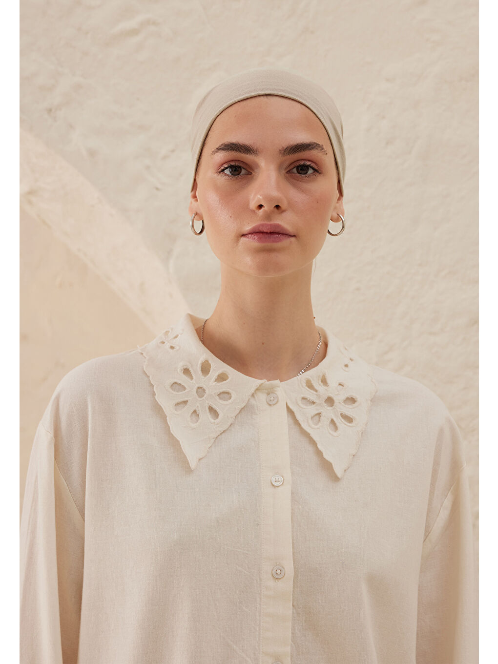 Bej Silikonlu Kaydırmaz Bone Taş-2