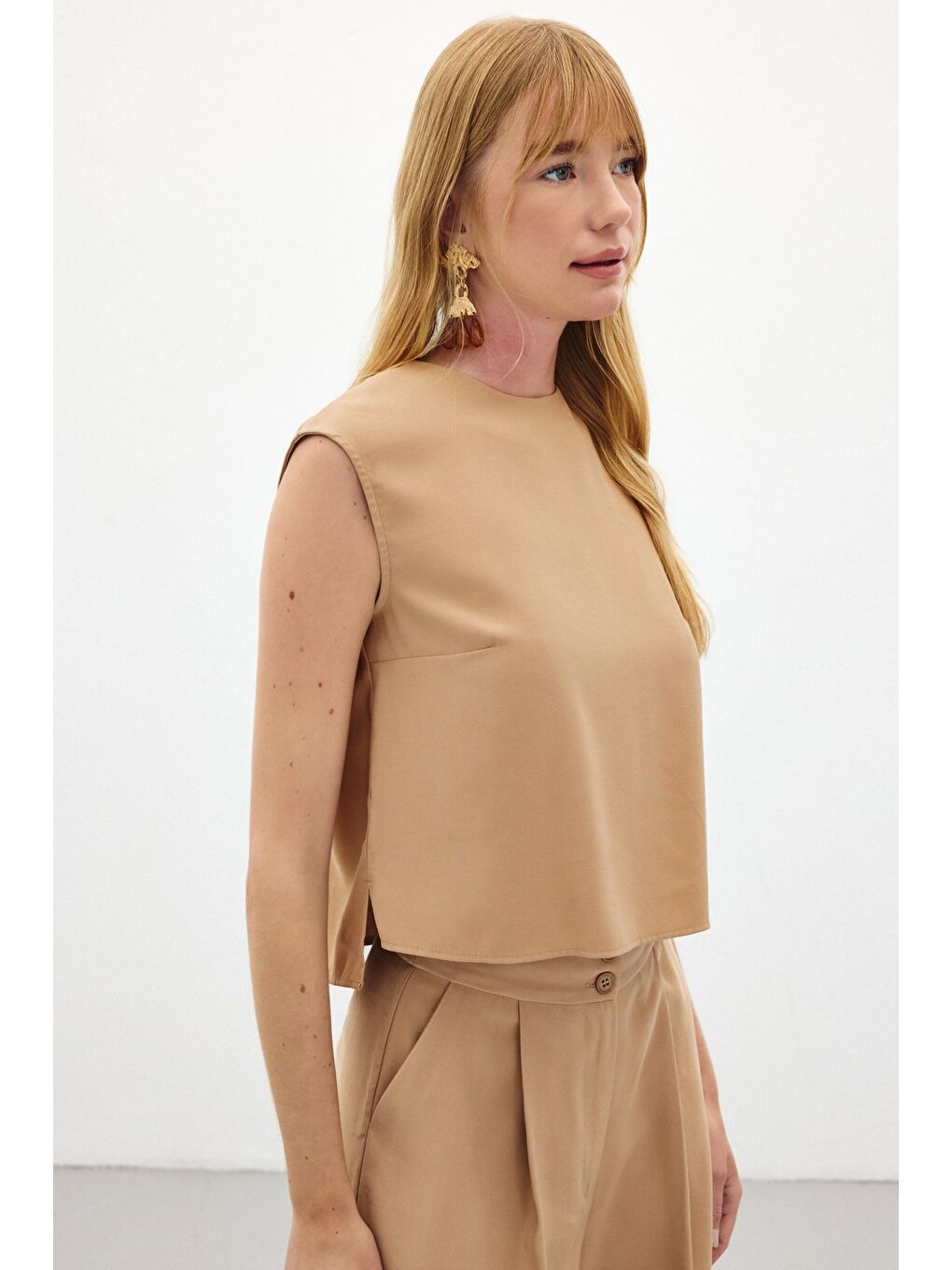 Kahverengi Kolsuz Salaş Bluz - Camel-2