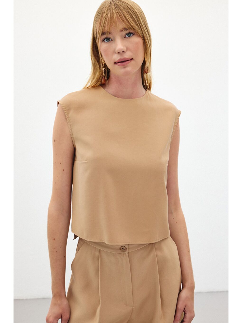 Kahverengi Kolsuz Salaş Bluz - Camel-4