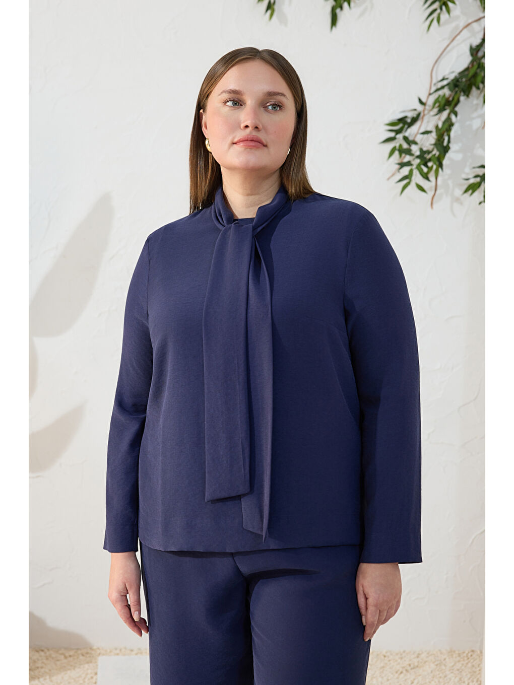 Lacivert Şal Yaka Bluz-1