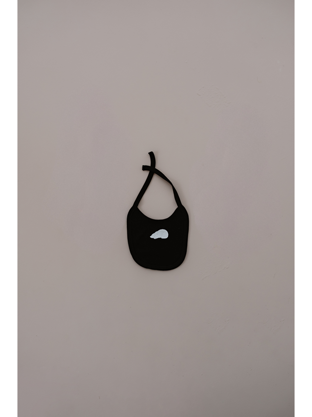 Kutup Ayısı Nakışlı Siyah Biyeli Önlük-1