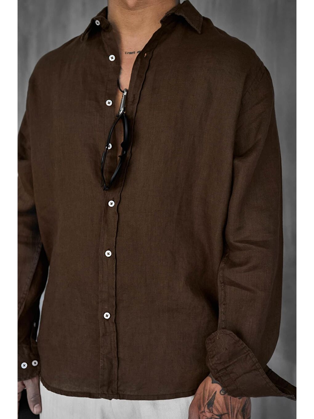 Erkek Uzun Kollu Regular Fit %100 Keten Gömlek Kahverengi-4