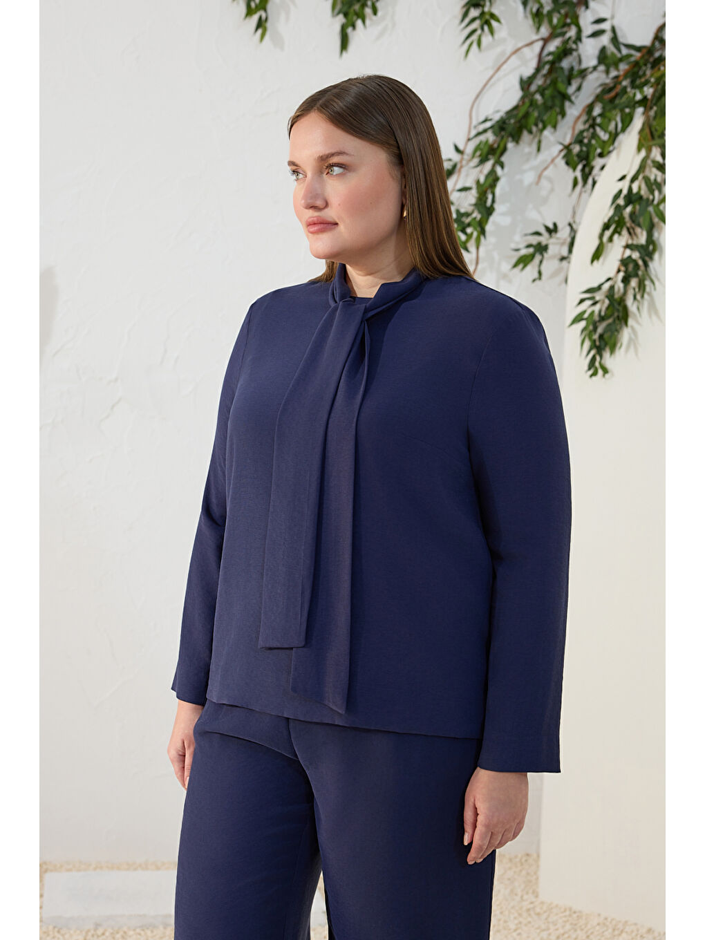 Lacivert Şal Yaka Bluz-2