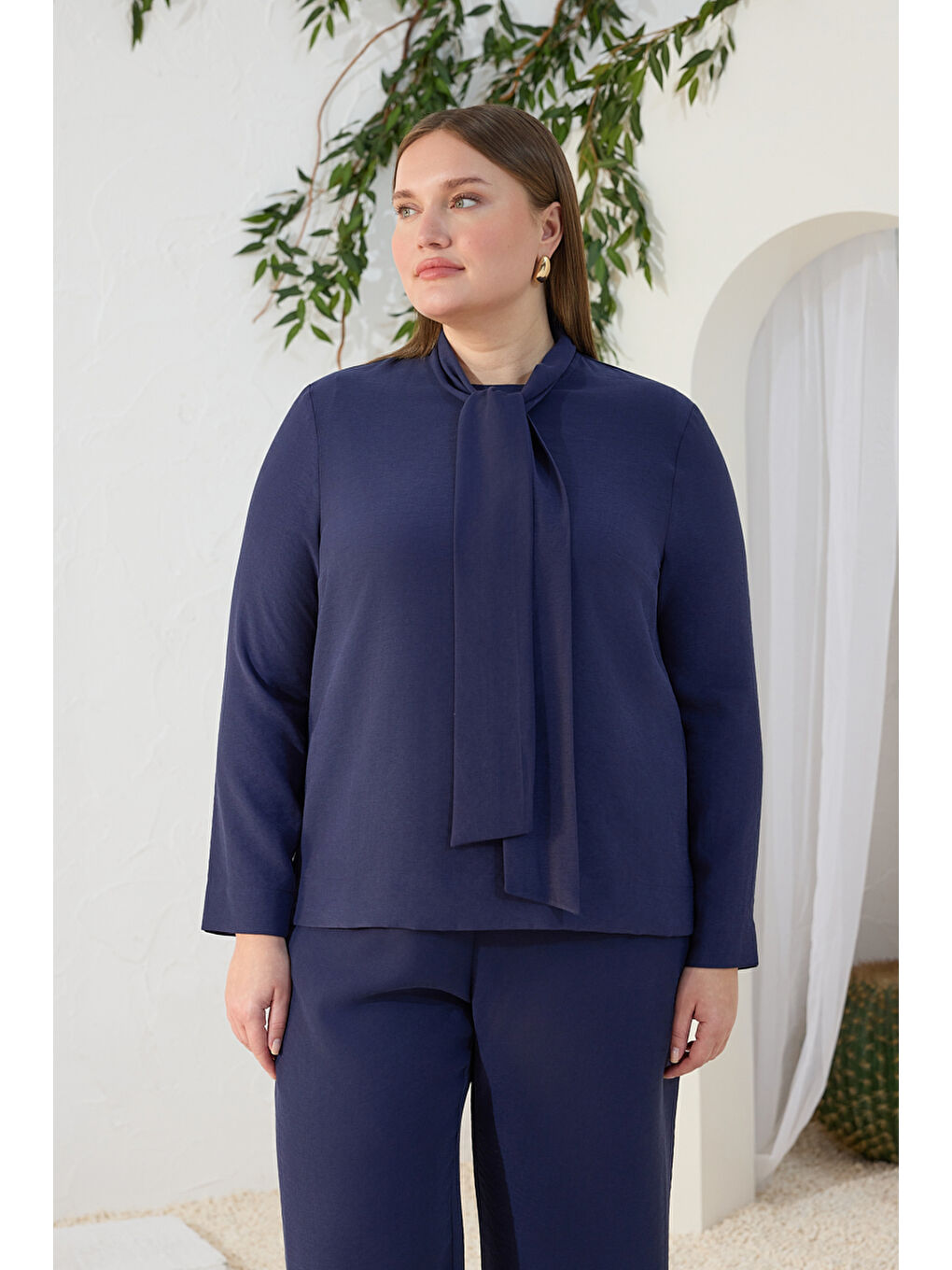 Lacivert Şal Yaka Bluz-3