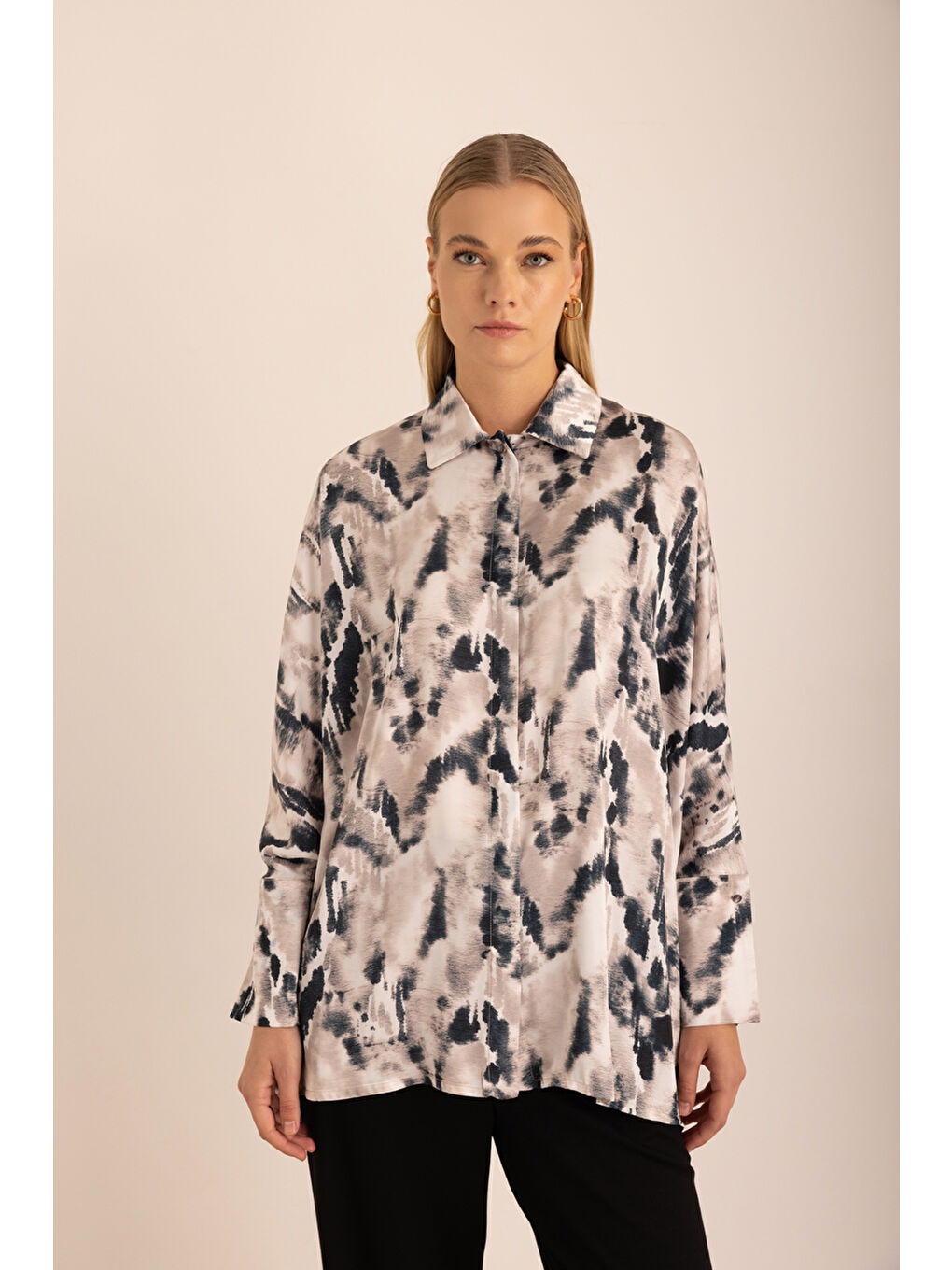 Bej Taş Desenli Yarasa Kollu Bluz-1