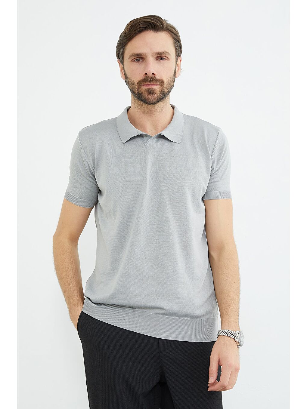 Gri Basic Apaş Yaka Triko Tişört