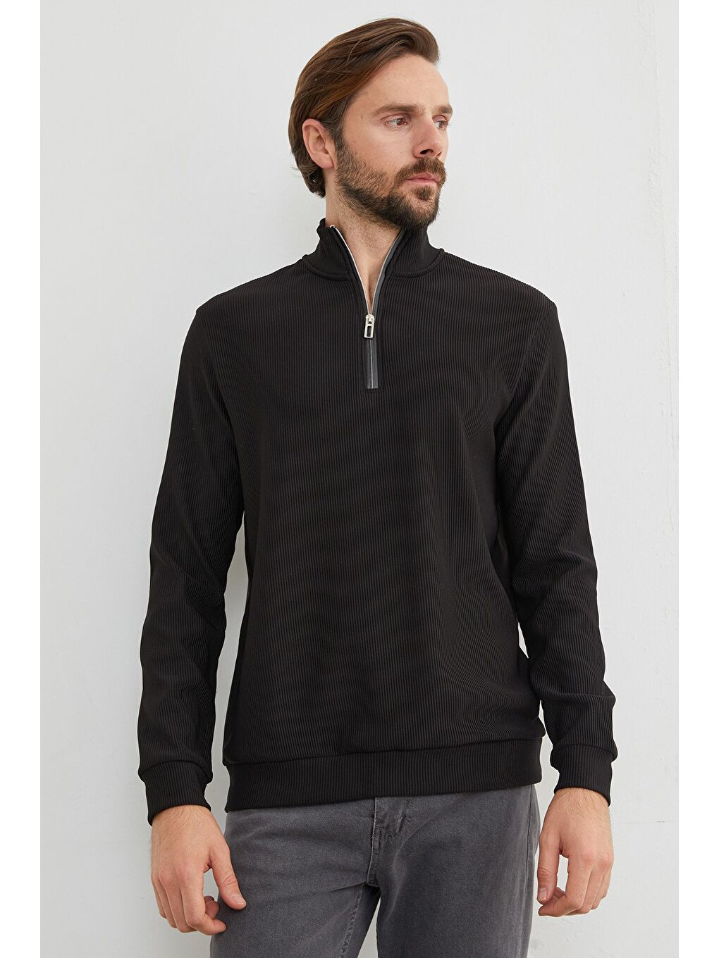 Siyah Fitilli Yarım Fermuarlı Büyük Beden Sweatshirt-1