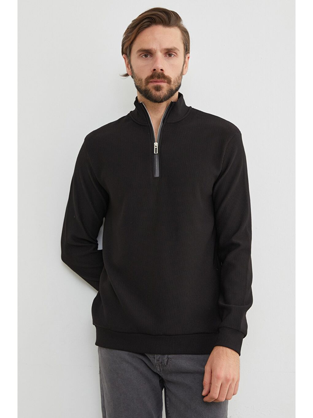 Siyah Fitilli Yarım Fermuarlı Büyük Beden Sweatshirt-2