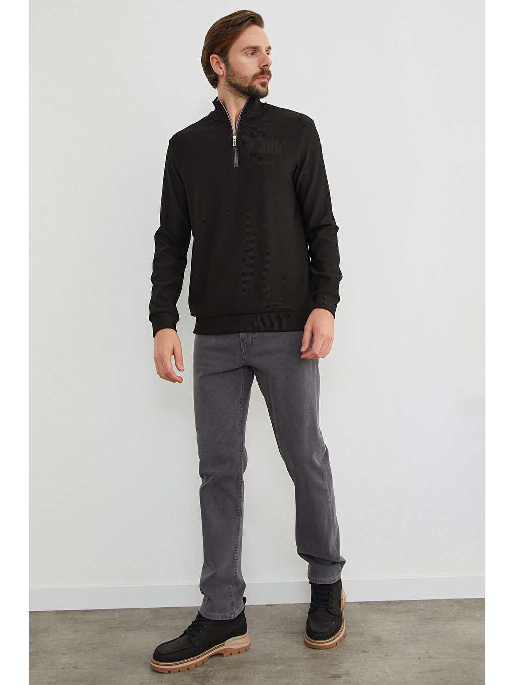 Siyah Fitilli Yarım Fermuarlı Büyük Beden Sweatshirt-3