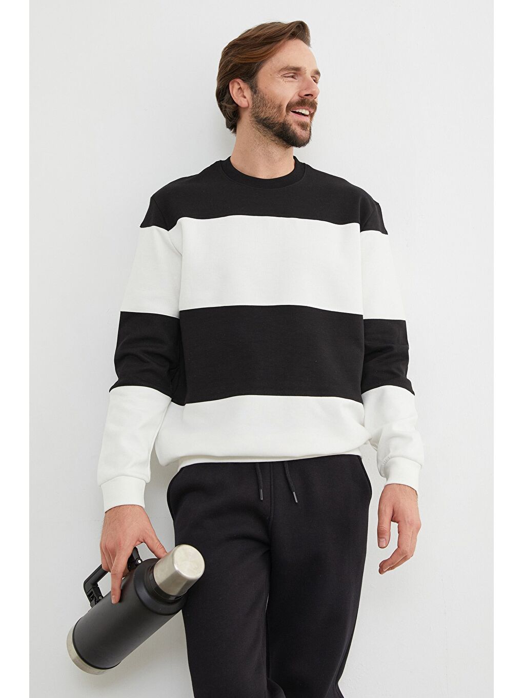 Siyah Renk Bloklu Oversize Bisiklet Yaka Büyük Beden Sweatshirt-1