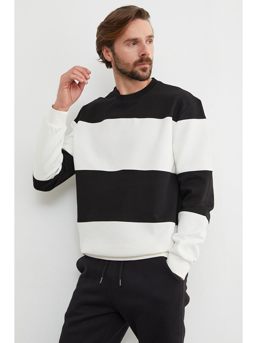 Siyah Renk Bloklu Oversize Bisiklet Yaka Büyük Beden Sweatshirt-4