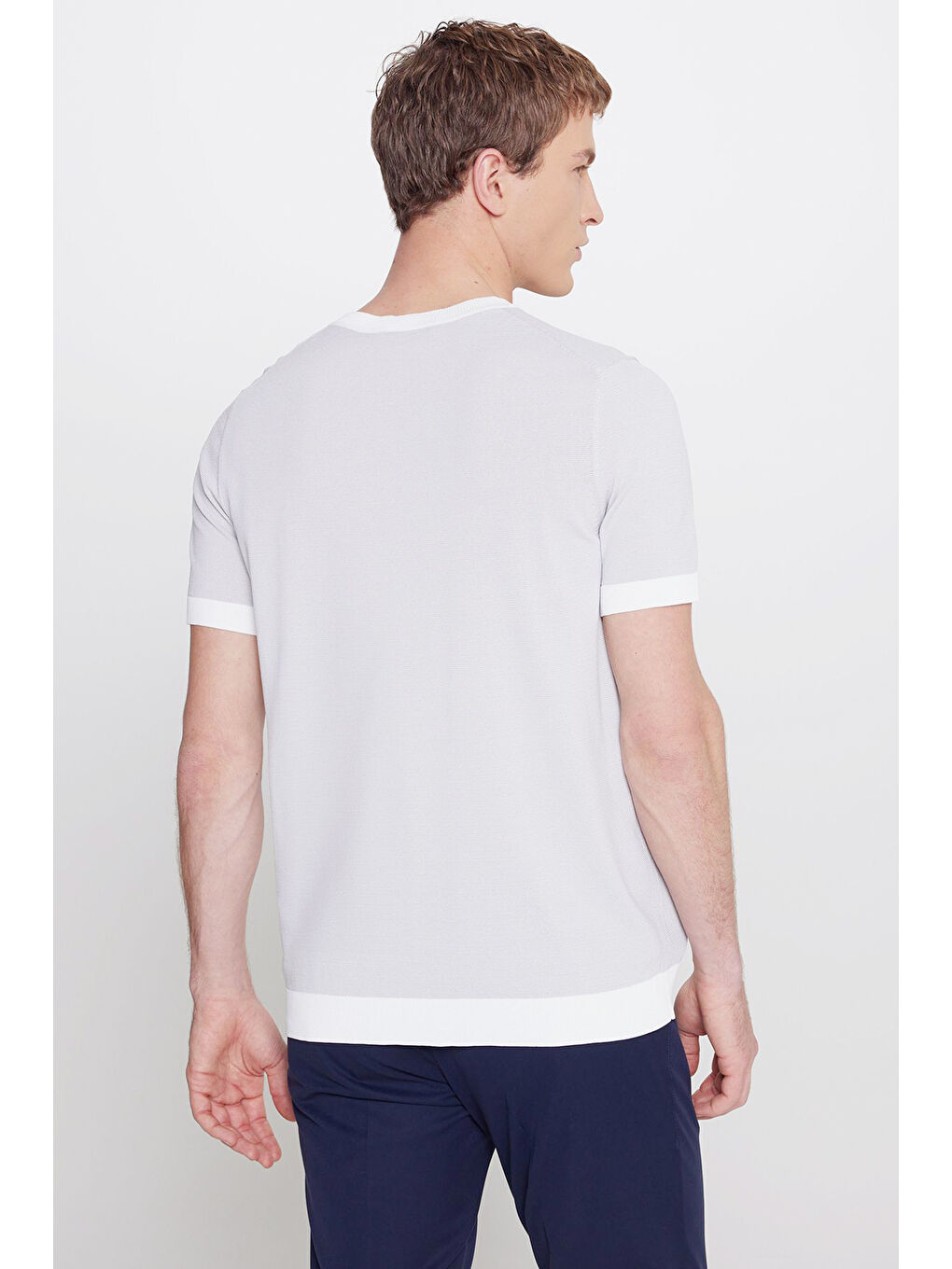 Erkek Gri-Ekru Standart Fit Normal Kesim Bisiklet Yaka Desenli Triko Tişört-4