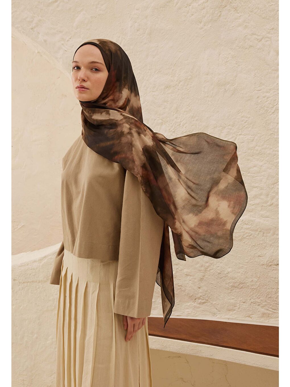 Kahverengi Batik Desen Rami Şal Kahve