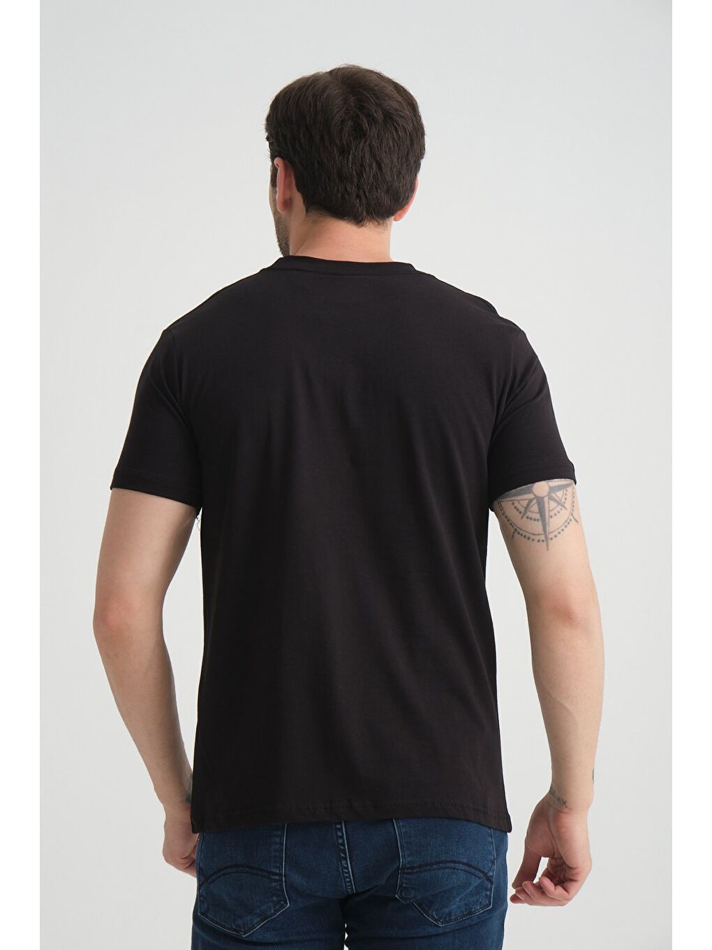 Siyah Erkek T-Shirt %100 Pamuk Minimalist Tasarım Regular Kalıp Baskılı-2