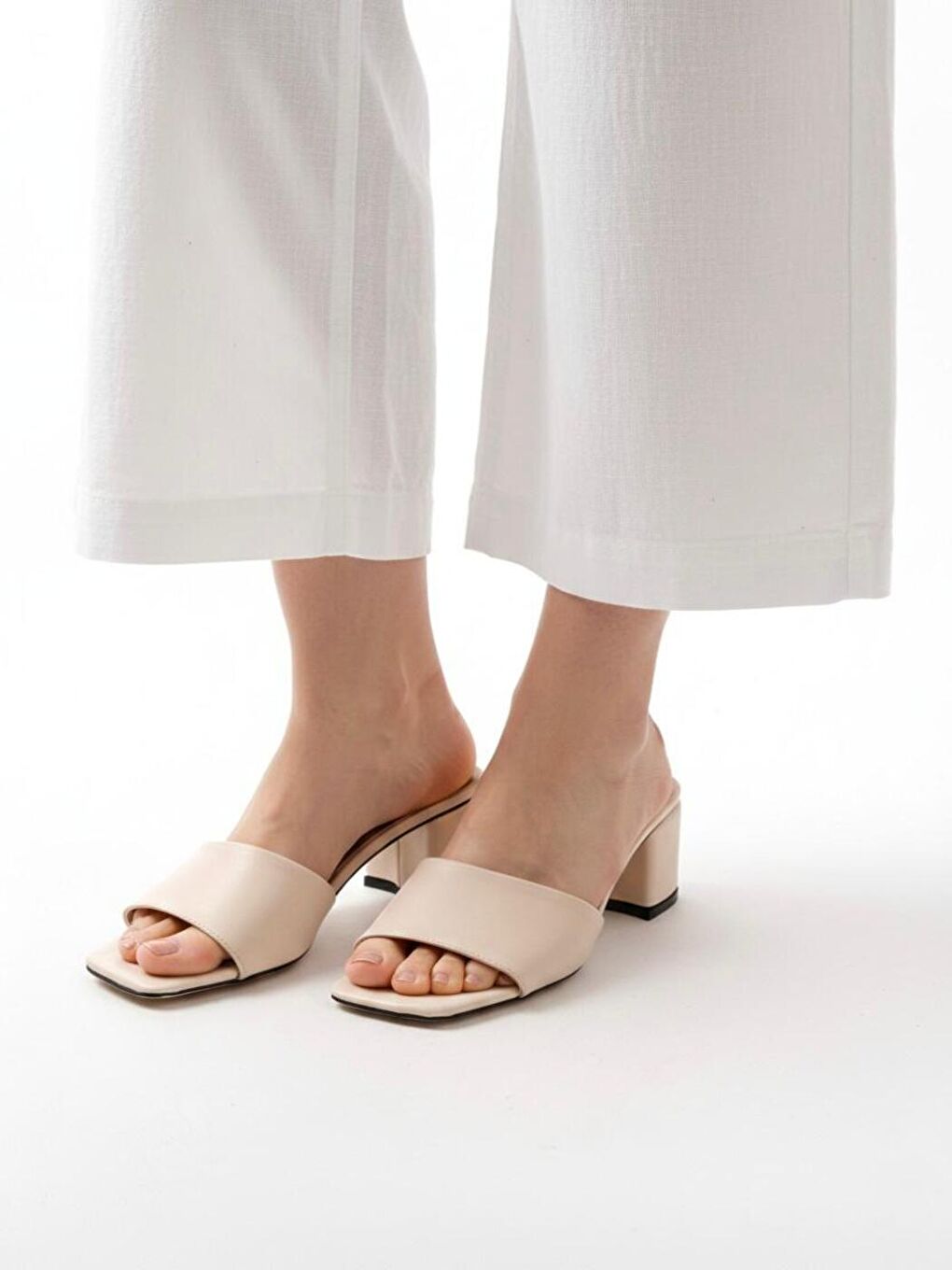 Kadın Diodore Bej Cilt Günlük Rahat Kalın Topuklu Terlik-3