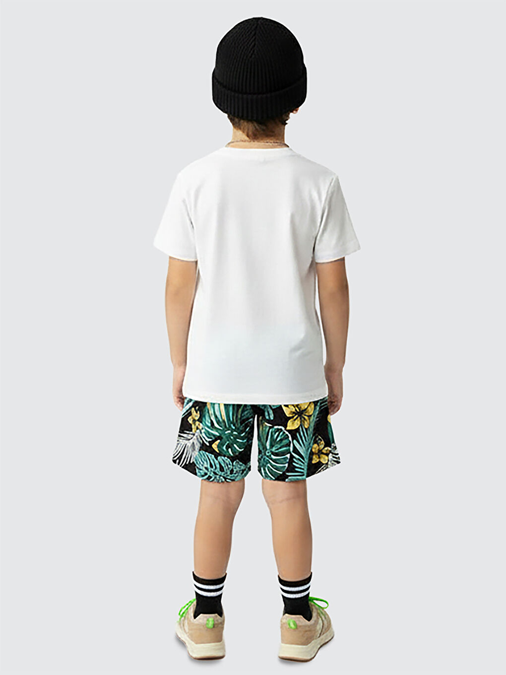 Beyaz Tropik Erkek Çocuk T-shirt Şort Takım-3