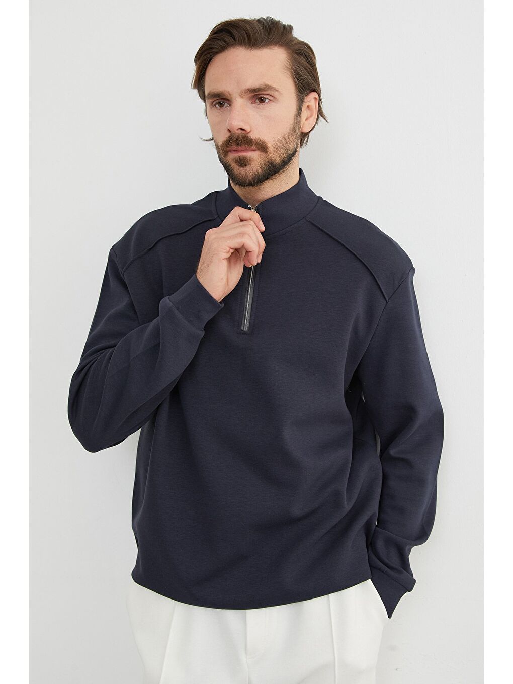Lacivert Dik Yaka Yarım Fermuarlı Büyük Beden Sweatshirt-4