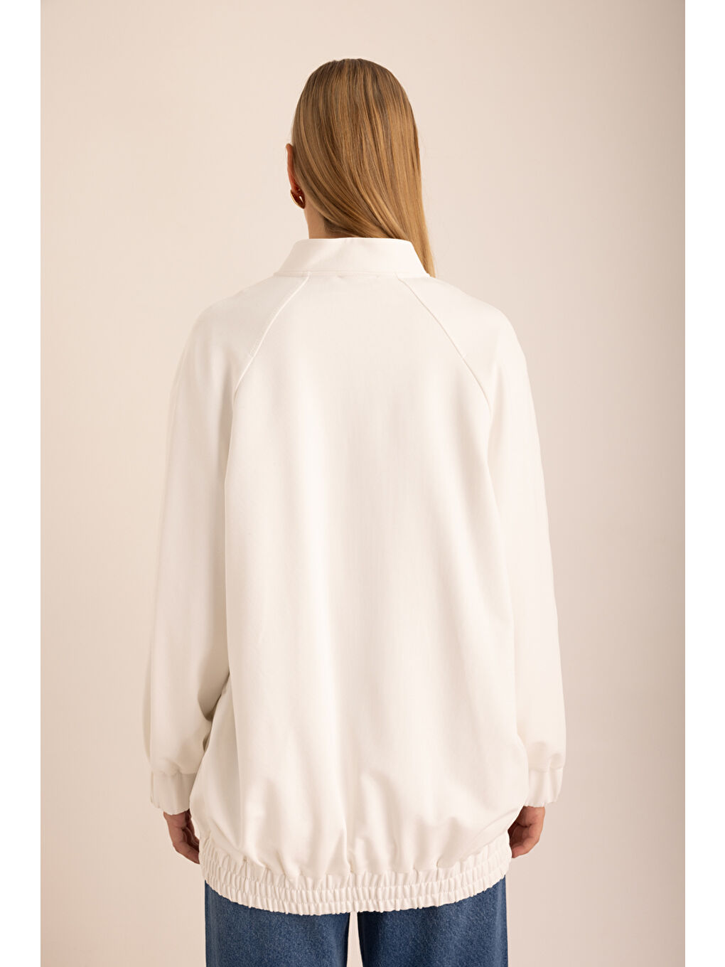 Ekru Logo Detaylı Bomber Ceket-5