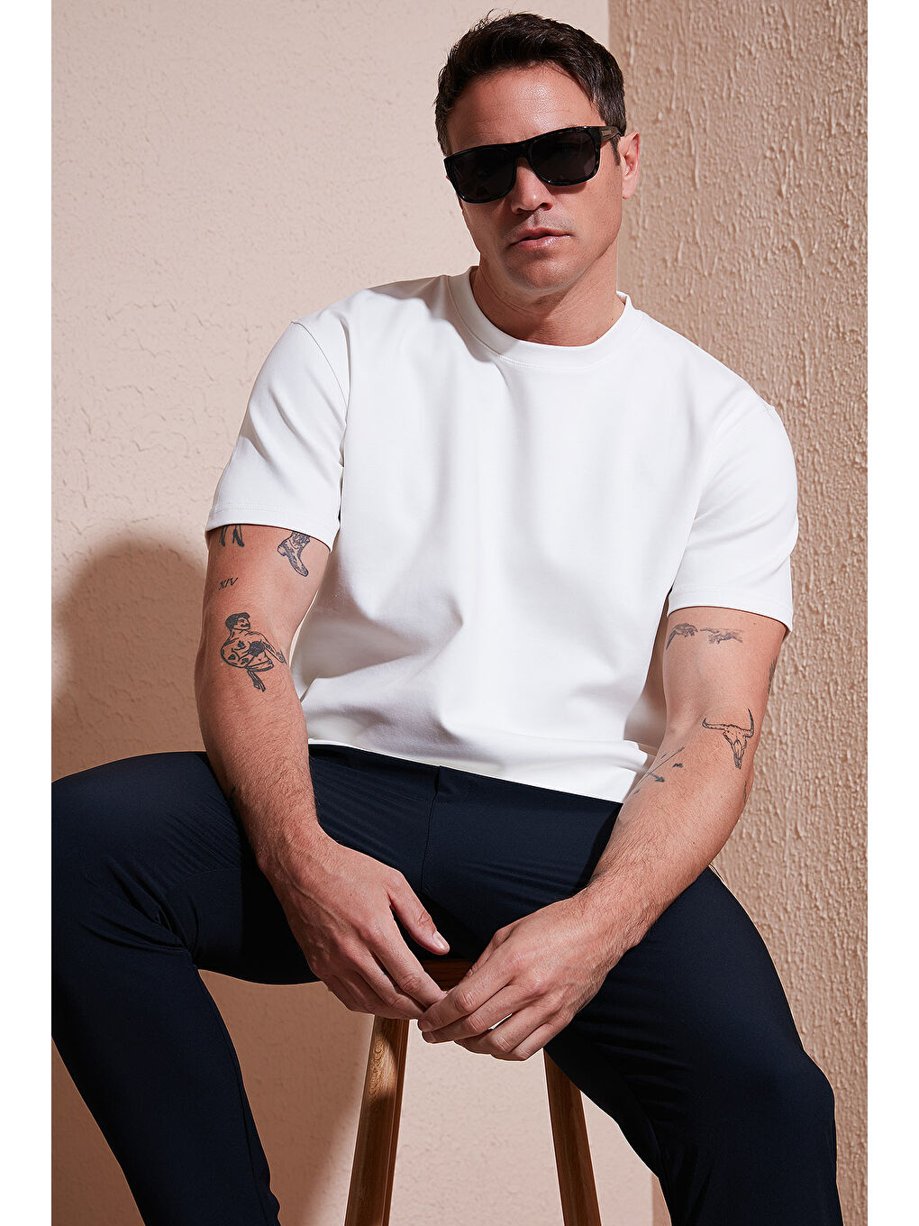 Ekru Pamuklu Regular Fit Bisiklet Yaka Basic Tişört 5902772