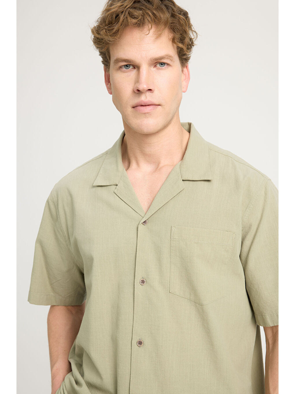 Relaxed Fit Geniş Kesim Kısa Kollu %100 Pamuk Yeşil Gömlek-1