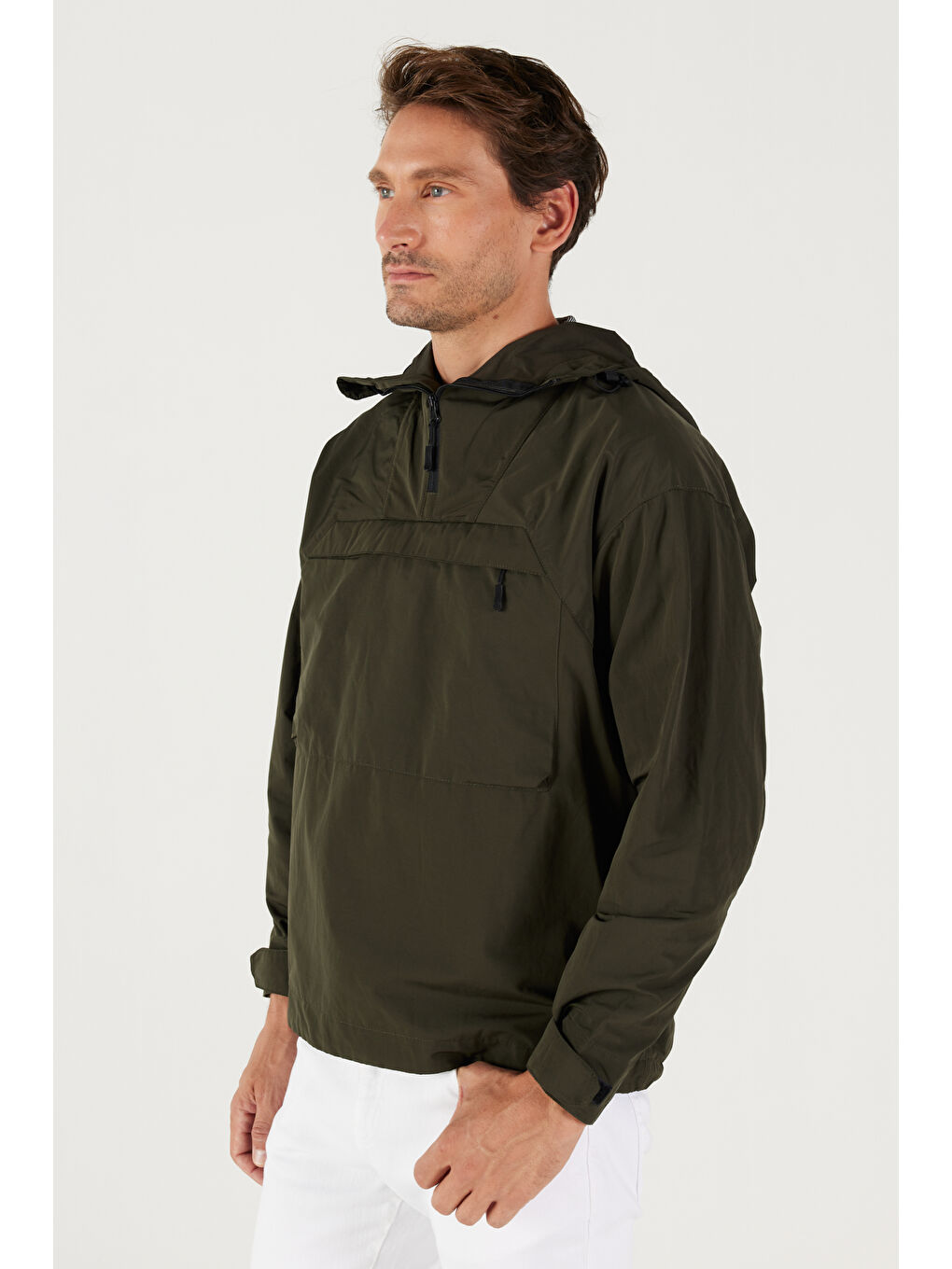 Erkek Haki Standart Fit Normal Kesim Kanguru Cepli Kapüşonlu Mont-4