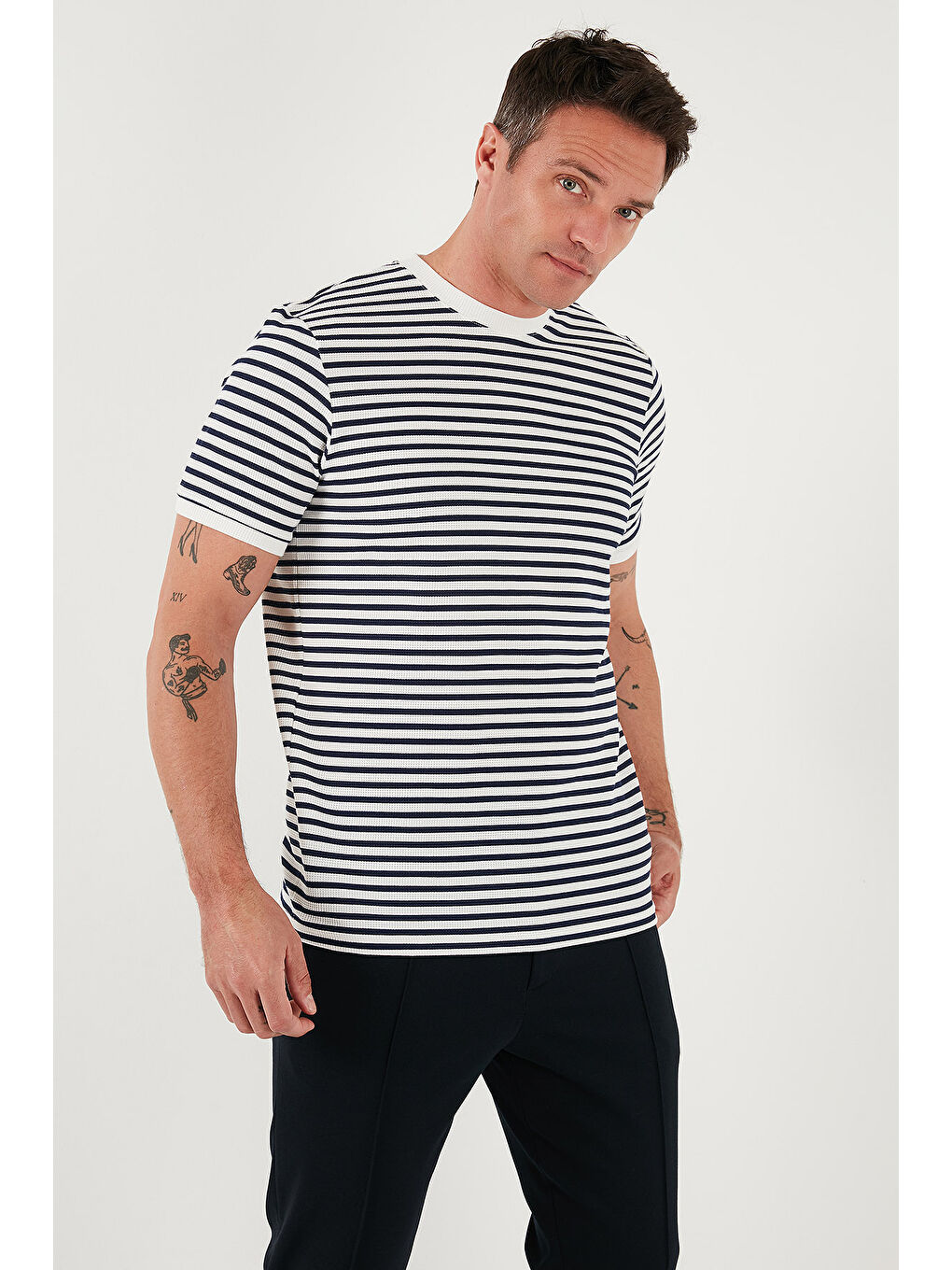 İndigo Pamuklu Çizgili Regular Fit Bisiklet Yaka Tişört 5903005-3